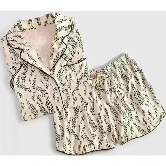 2 Pc State of Day Short Sleeves and‎ Short Sleepwear Animal Print Size L - Picture 3 of 6